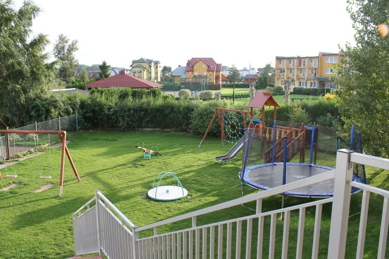 Apartament Kapitanski Bursztynowe Komnaty Darłówko Extérieur photo