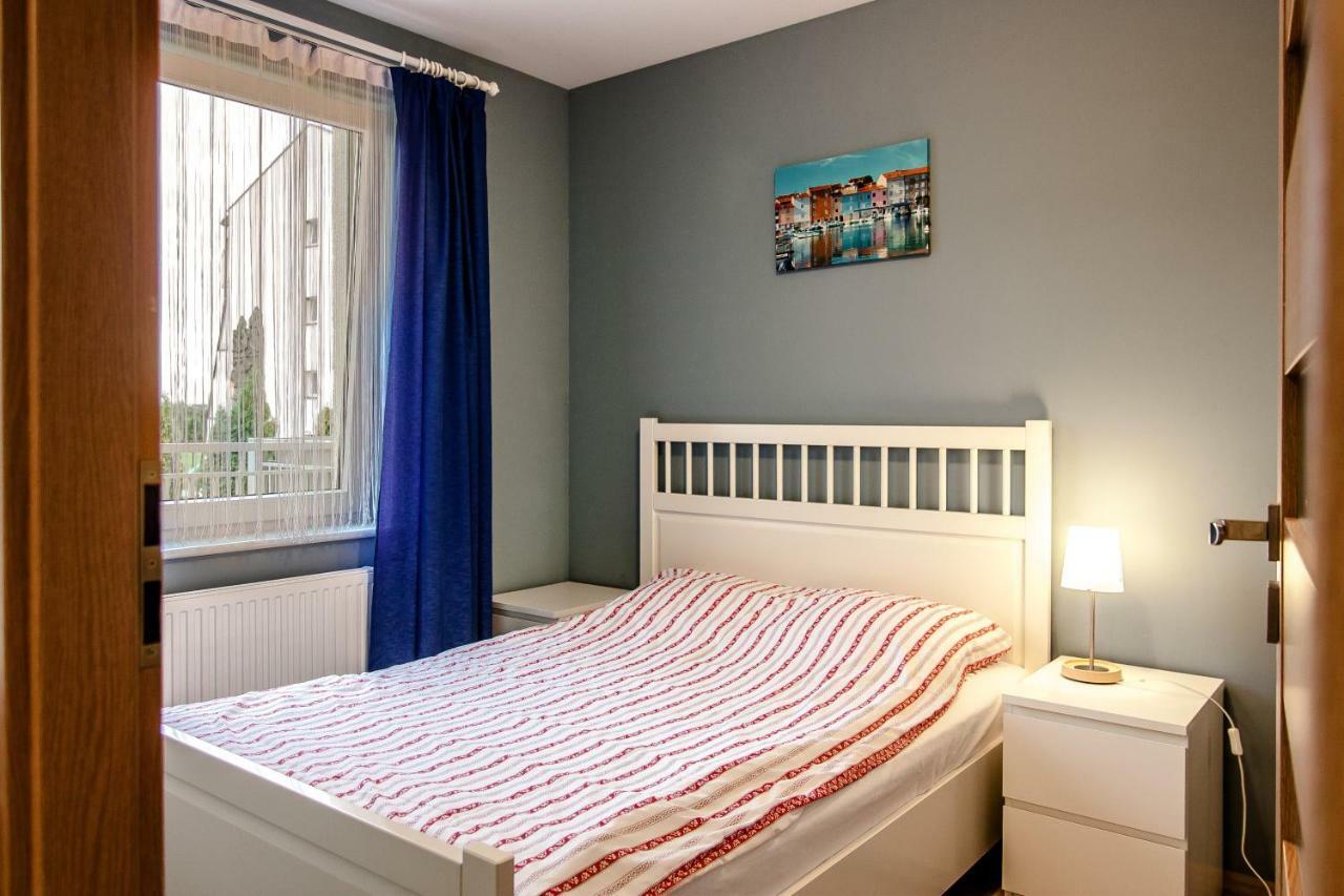 Apartament Kapitanski Bursztynowe Komnaty Darłówko Extérieur photo