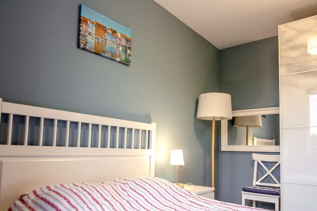 Apartament Kapitanski Bursztynowe Komnaty Darłówko Extérieur photo
